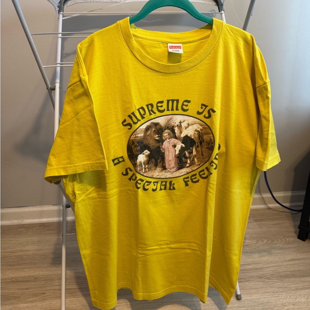 Supreme Graphic Tee
